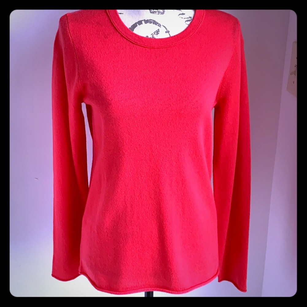 Brand New 100% Cashmere Long Sleeve Sweater.